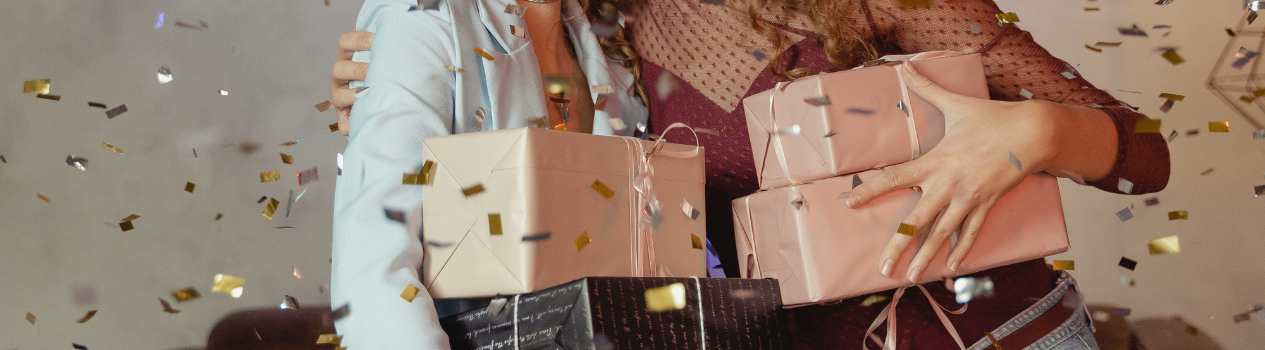 Send Gifts For Her Today and Everyday!_gifts